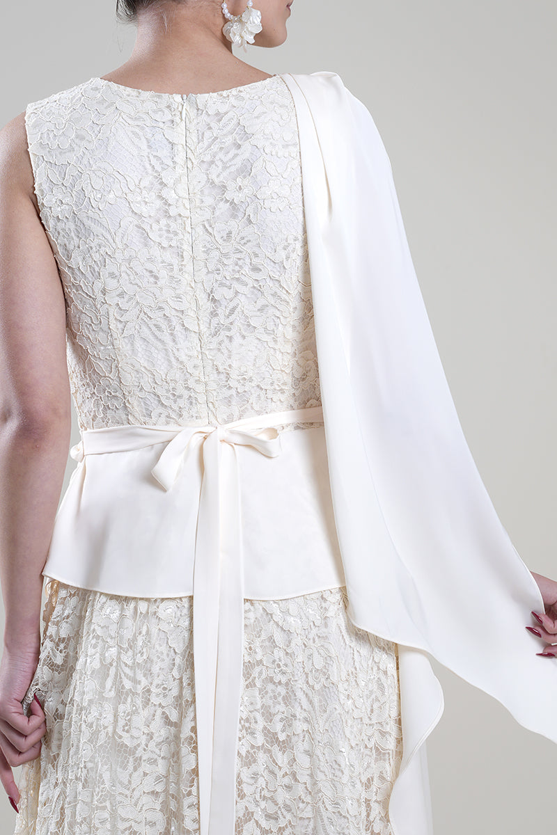 فستان ماكسي دانتيل بتصميم منسدل