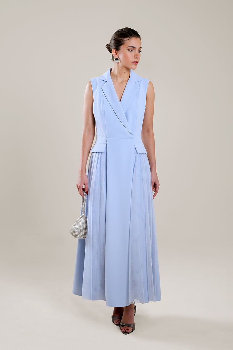 فستان ماكسي بتفاصيل كسرات