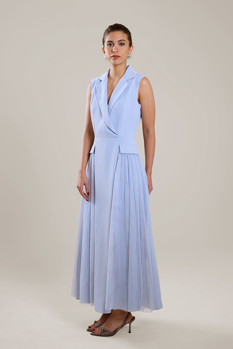 فستان ماكسي بتفاصيل كسرات