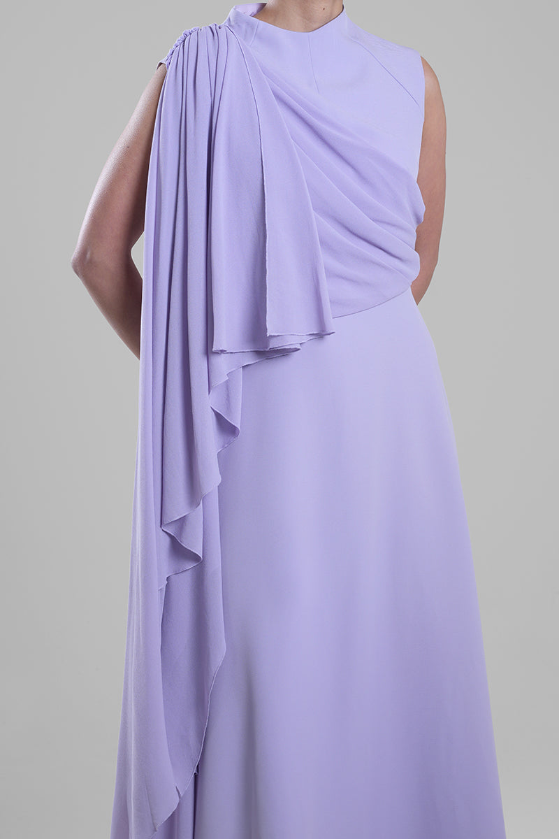 فستان سهرة منسدل مع رداء جانبي