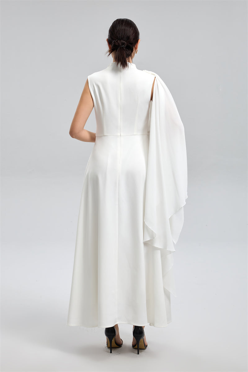 فستان سهرة منسدل مع رداء جانبي