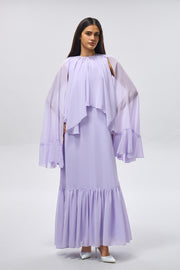 فستان طويل مع طبقة كيب شفافة