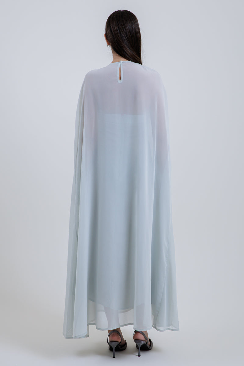 فستان ماكسي بكاب متصل وتطريز عند الياقة