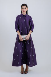 فستان ماكسي بقصة قميص مع تطريز ناعم