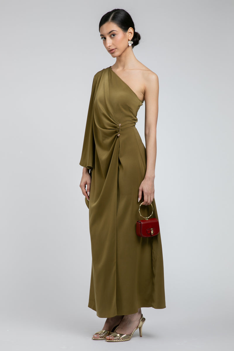 فستان ماكسي بكتف واحد وتفصيل منسدل