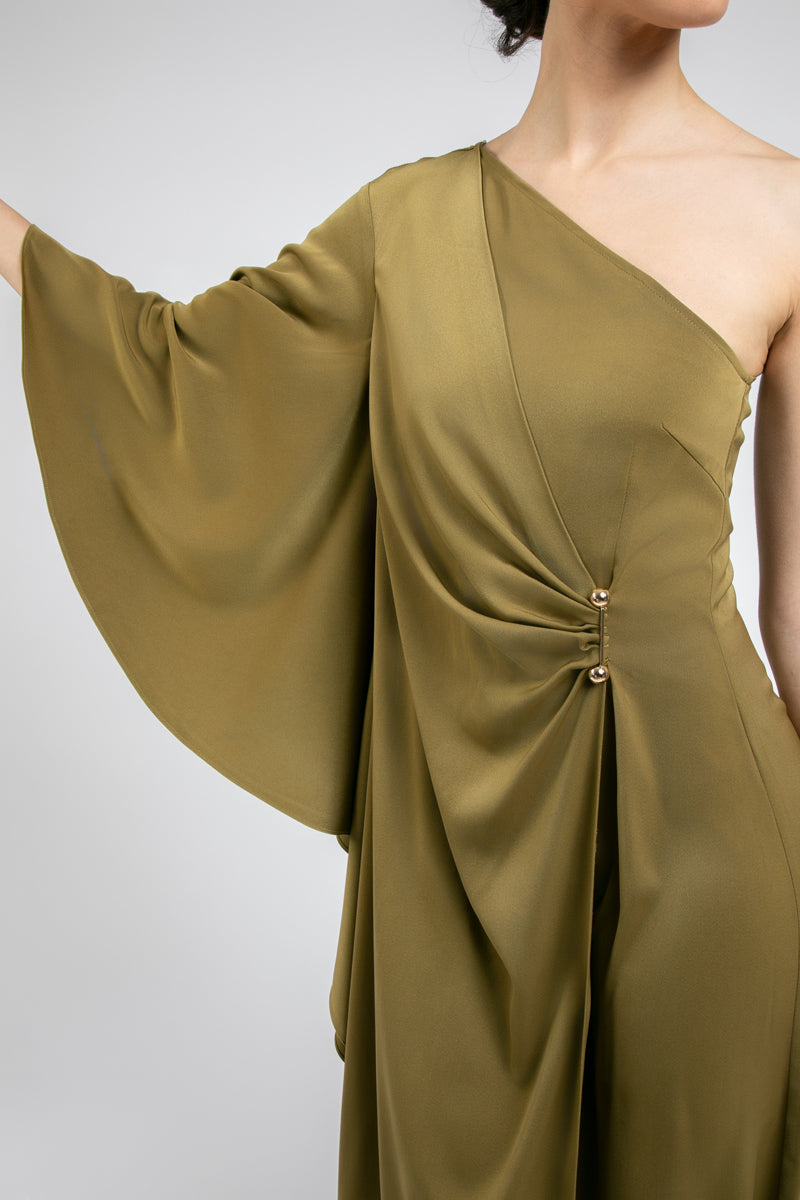 فستان ماكسي بكتف واحد وتفصيل منسدل