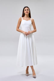 فستان ميدي بياقة قلب أنيقة