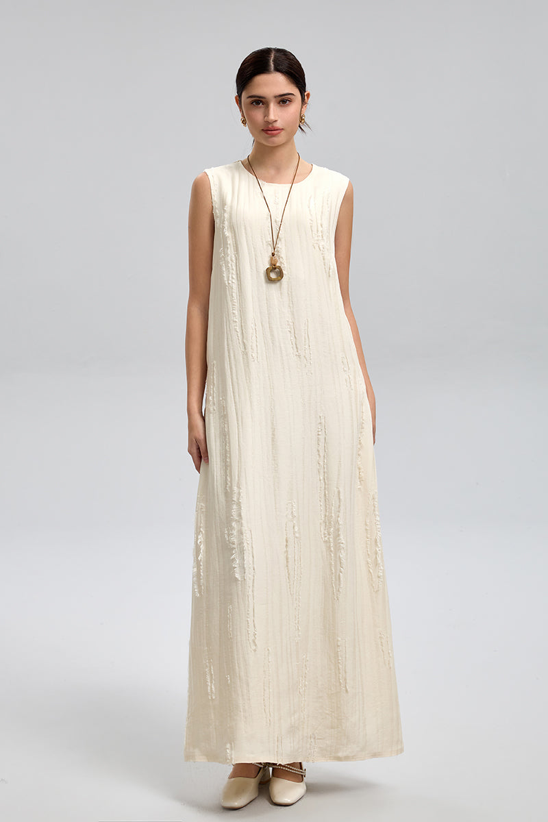 فستان انسيابي بدون أكمام ذو ملمس مميز