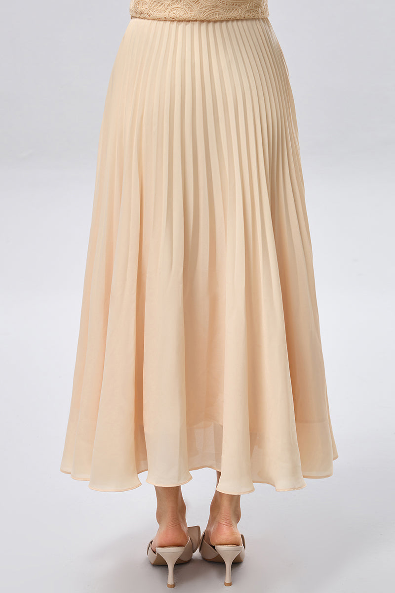 تنورة ماكسي بكسرات وقصّة انسيابية