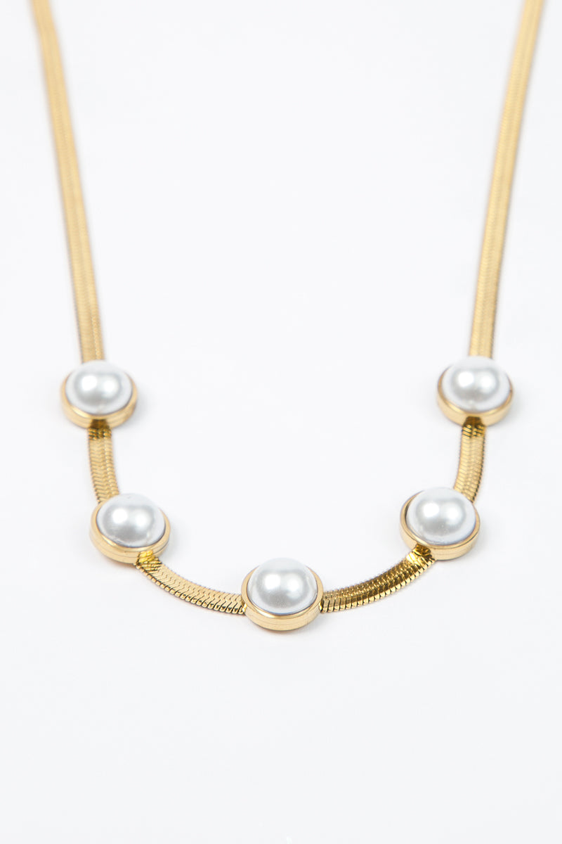 Necklace with Pearl Accents