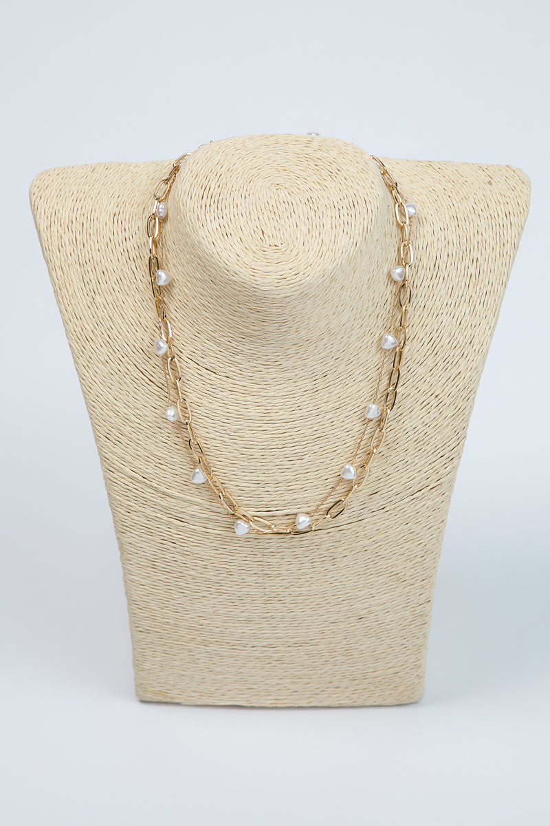 عقد بسلسلة ولمسات لؤلؤية