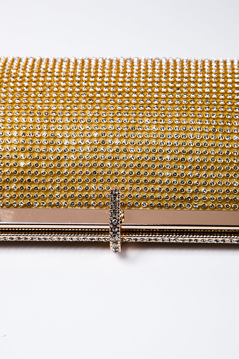 شنطة كلتش مرصعة بالكريستال بإطار معدني