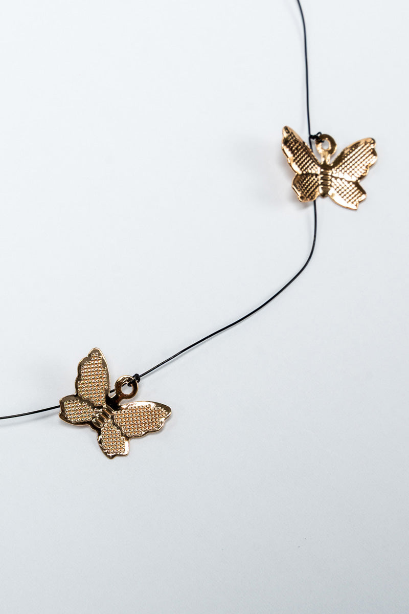 سلسلة شعر بتعليقات الفراشات