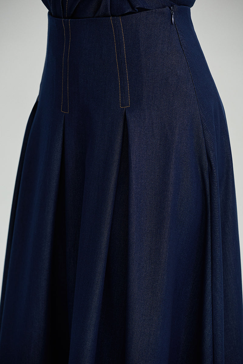 Pleated Midi Skirt With Stitching