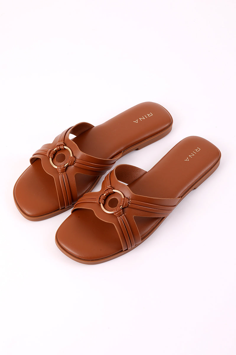 Flat Sandals With Ring Detail