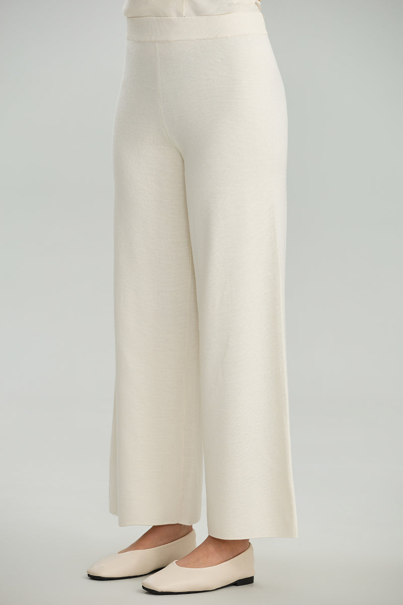 Relaxed Wide-Leg Pants