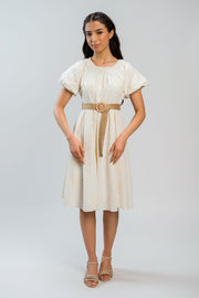 فستان ميدي بتطريز بارز