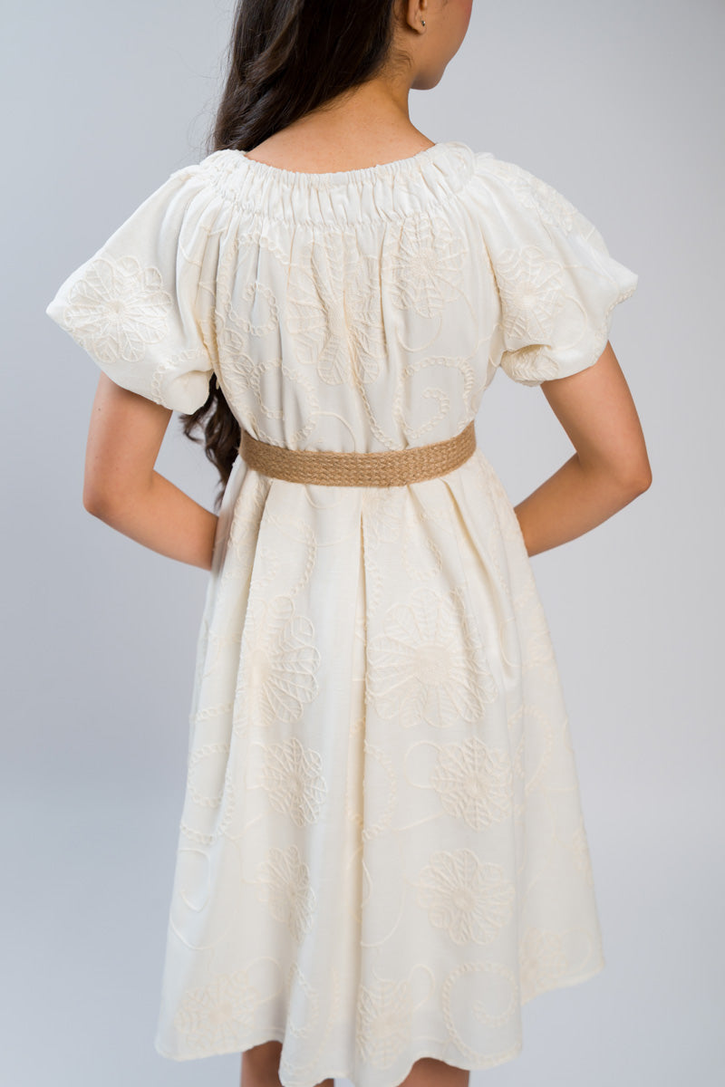 فستان ميدي بتطريز بارز