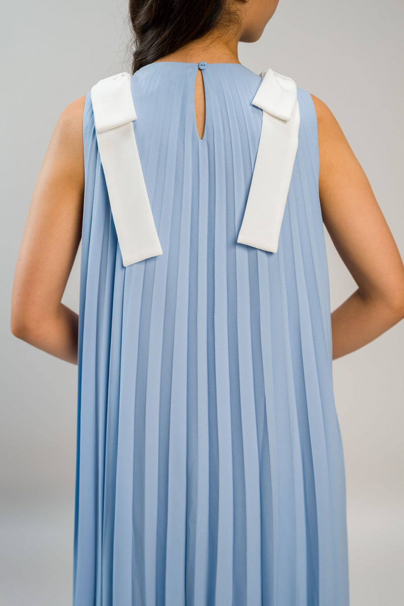 Sleeveless Pleated Midi Dress