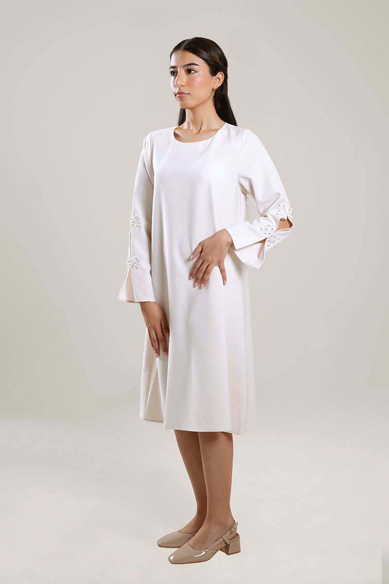 فستان ميدي بأكمام مفتوحة