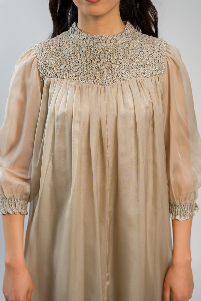 فستان ميدي بتفاصيل مجعدة