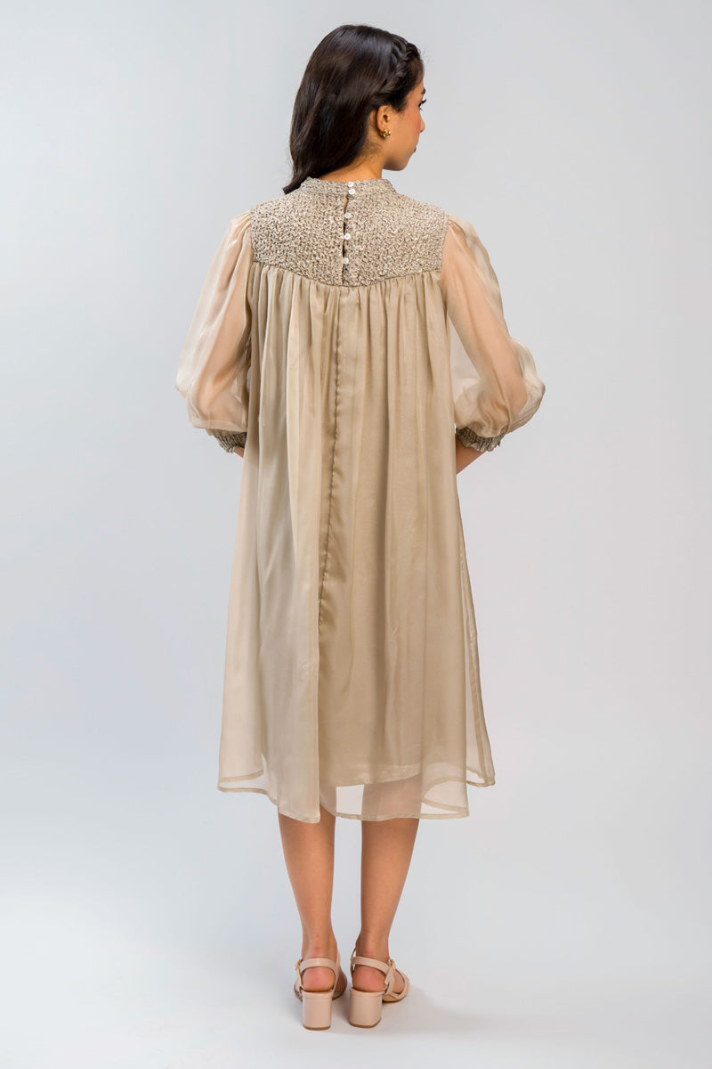 فستان ميدي بتفاصيل مجعدة