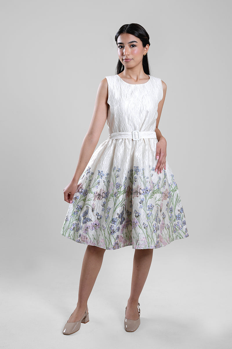 فستان ميدي بدون أكمام بحزام