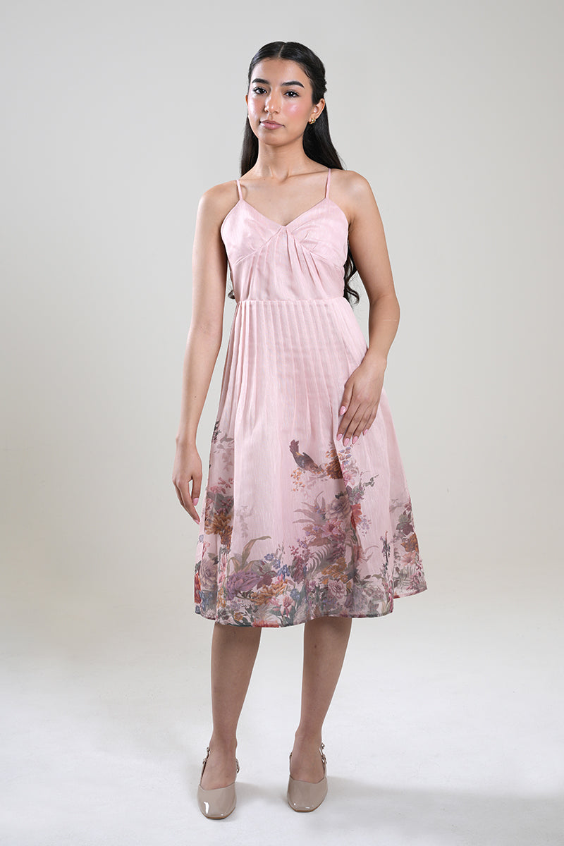 فستان ميدي بتفاصيل مزخرفة