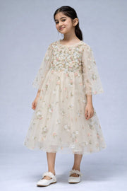 فستان تول مطرز بزهور