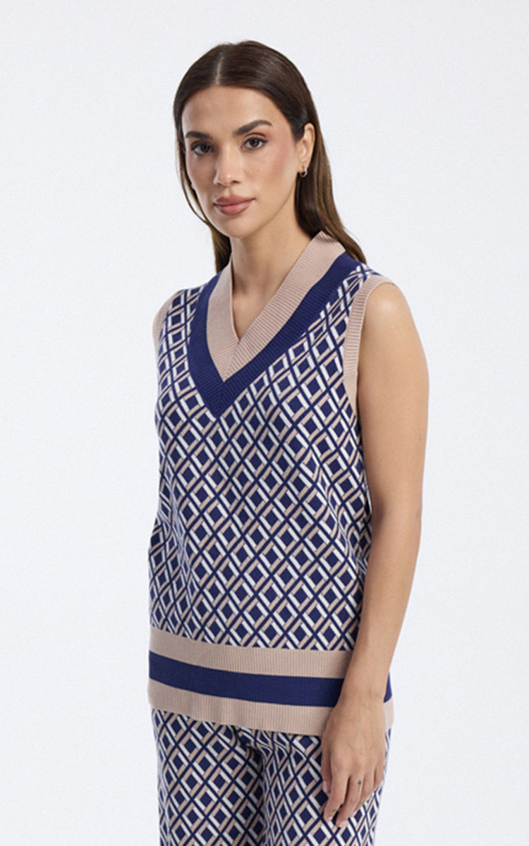 Load video: Knitted Geometric Sleeveless Vest